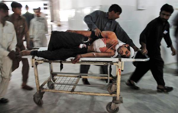 Pakistán: Atentado en mezquita deja tres muertos