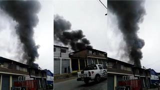 Reportan incendio de grandes proporciones en el Parque Industrial de Villa El Salvador (VIDEO)