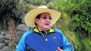 Alcalde de Yanahuara justifica colocación de carteles en Yanahuara