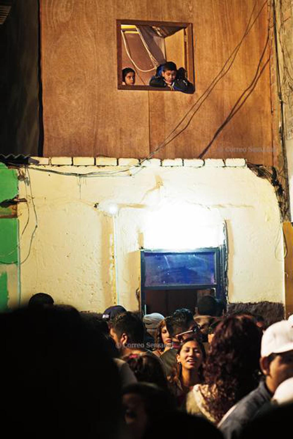 El barrio del movimiento: Salsa con clase en Barrios Altos (Fotos)