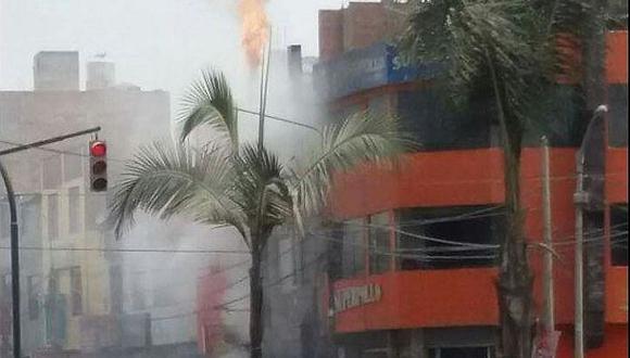 Incendio origina congestionamiento vehicular en zona comercial de Tacna