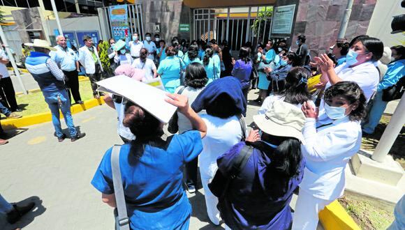 Realizaron una protesta en la Gerencia Regional de Salud (FOTO: Pedro Torres)