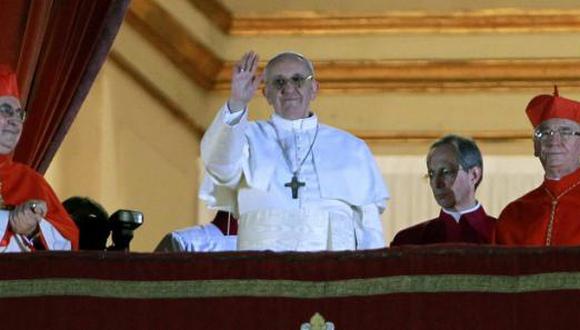 Sacerdotes peruanos saludan y celebran elección del Papa Francisco