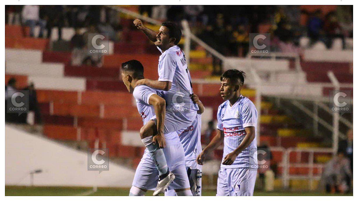 ​Real Garcilaso vs La Guaira: Reimond Manco anota golazo de media cancha (VIDEO)