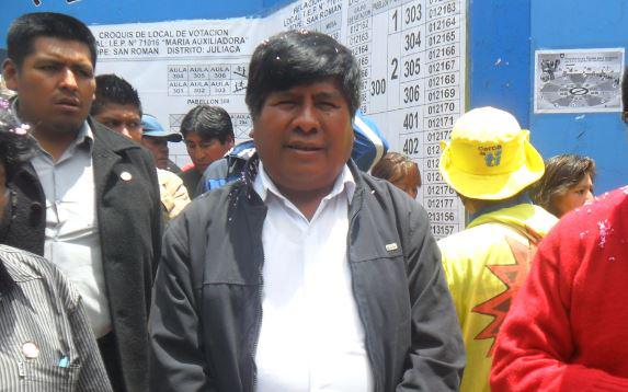 Juan Luque promete vías de comunicación