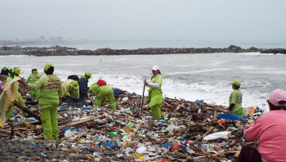 Inician limpieza de playas de Camaná