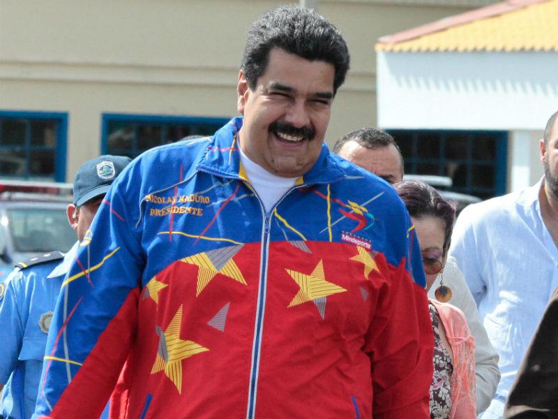 Venezuela: Parlamento da superpoderes "antimperialistas" a Nicolás Maduro
