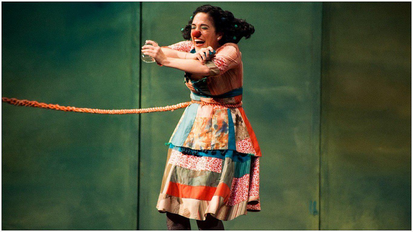 Wendy Ramos  presenta su Unipersonal "Cuerda" 