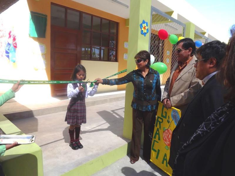 Alumnos del colegio Jesús Nazareno se benefician con nuevas aulas