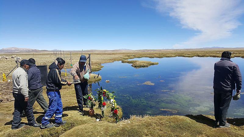 Pobladores de Imata rinden culto al agua en ceremonia "Pukio Tinkay"