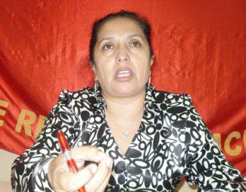 Constatan cobros indebidos a docentes