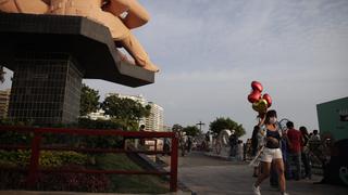 San Valentín: familias y parejas pasean por el Parque del Amor a poco de celebrarse esta fecha (FOTOS)