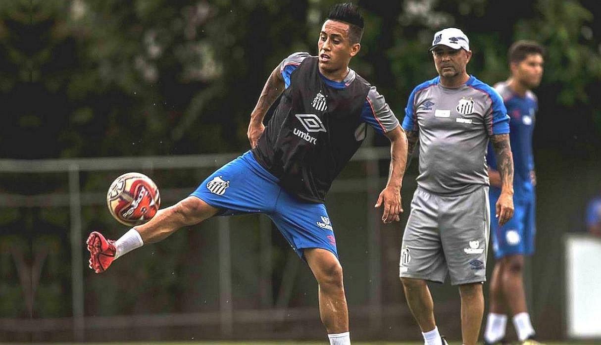 Christian Cueva regresó a Santos de Brasil y entrenó a doble turno (FOTOS)