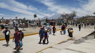 Arequipeños visitan el cementerio El Ángel por el Día de Todos los Santos (EN VIVO)