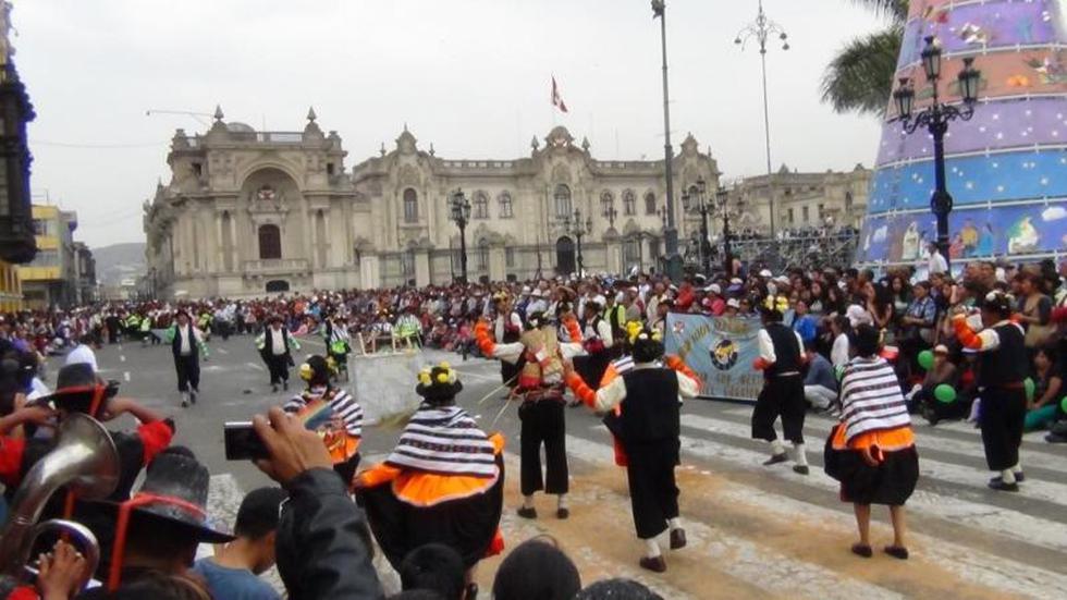 Pasacalle pasqueño en las principales calles de Lima (FOTOS)