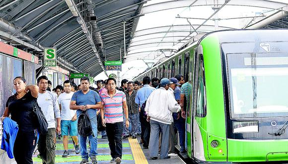 Metro de Lima transporta a 355 mil usuarios por día