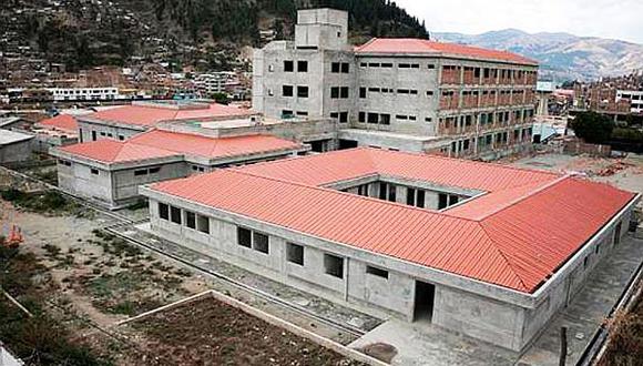 Se acaba gestión regional y hospital de Andahuaylas sigue inconcluso