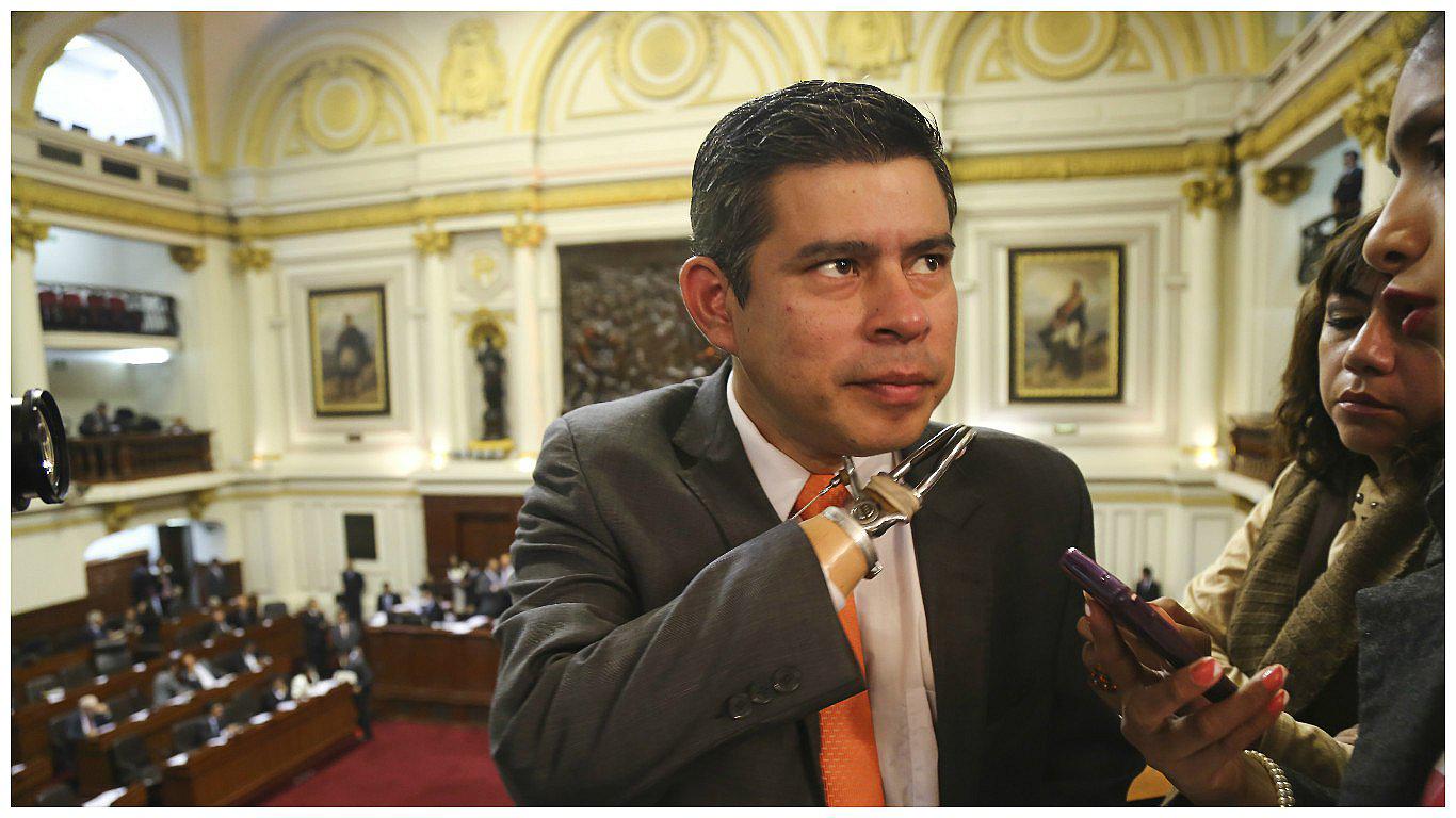 Luis Galarreta: “Montesinos no tenía el manejo de Moreno en temas de salud”