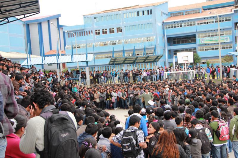 Suspenden temporalmente a seis estudiantes de la UNASAM