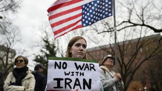 Estados Unidos: manifestantes contra Trump claman “No a la guerra con Irán” (FOTOS)