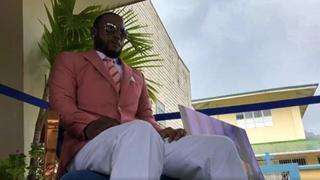 Iglesia de Trinidad y Tobago se niega a velar a un hombre que fue embalsamado sentado en una silla