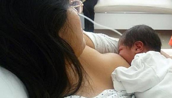 ​Celoso golpea a su esposa por amamantar a su bebé delante de médico
