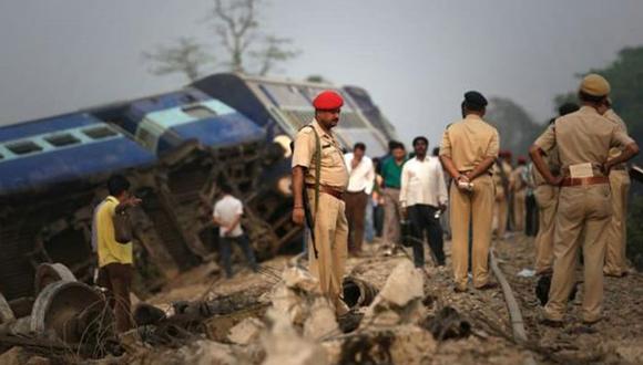 La India: Descarrilamiento de tren deja más de 50 heridos