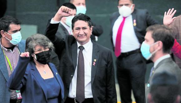 La bancada de Perú Libre respaldó al líder del partido, Vladimir Cerrón, a través de un pronunciamiento. (Foto: GEC)