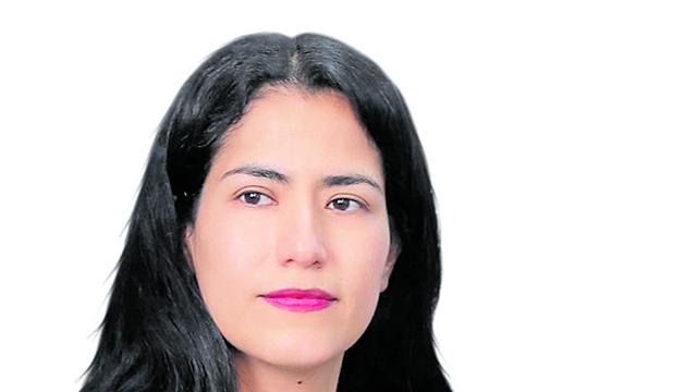 DE TIN MARÍN..., columna de Paola Lazarte