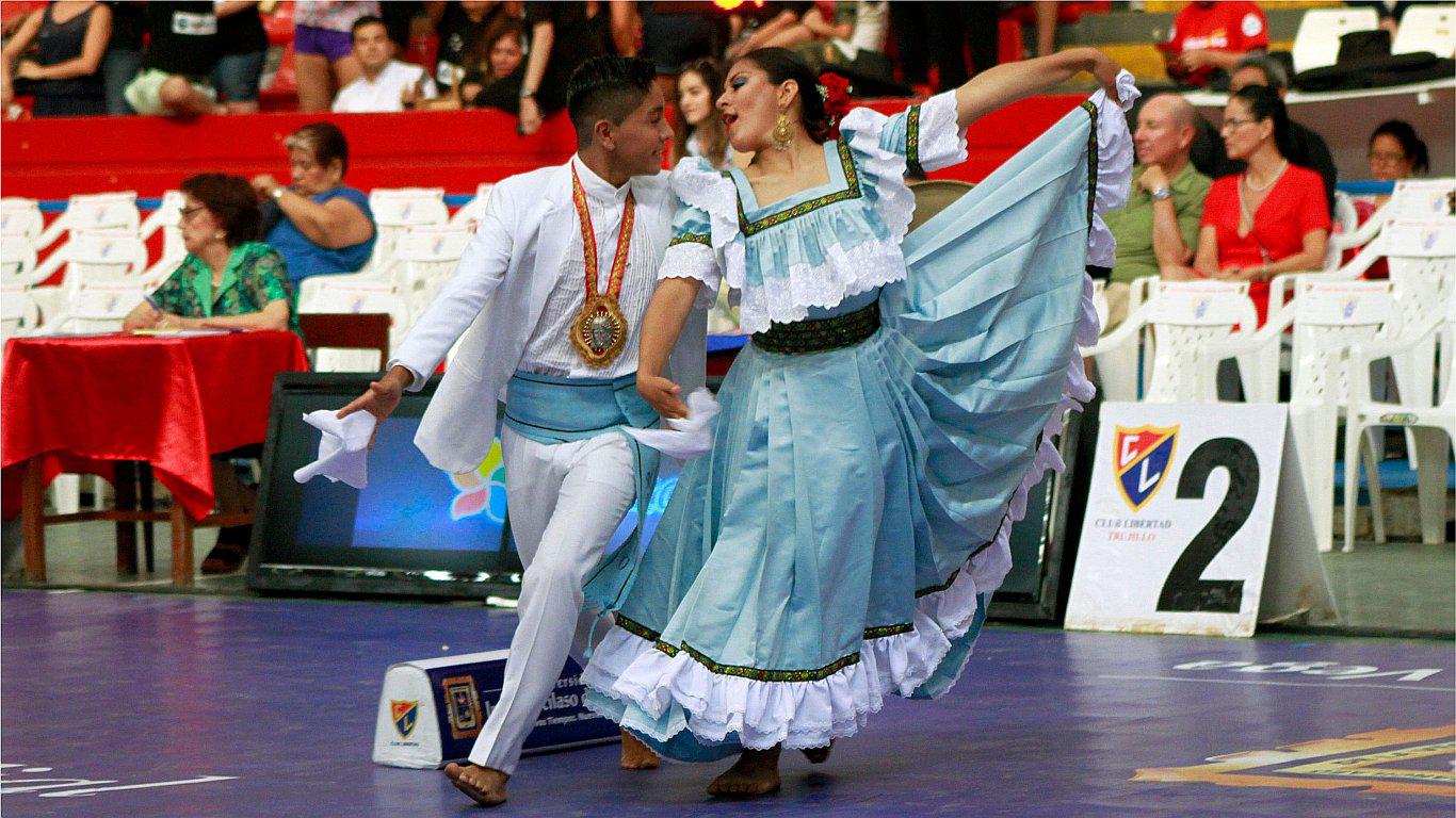 Así se vivió el primer día de competencia en Concurso de Marinera (VIDEO Y FOTOS) 