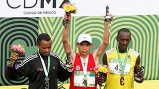 Raúl Pacheco gana la Maratón de México