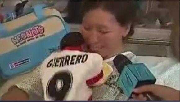 Piden a Paolo Guerrero ser el padrino del primer niño nacido en el 2018  (VIDEO)