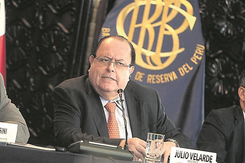 BCR baja proyección de crecimiento a 2.9% y prevé que el dólar subirá menos en 2016