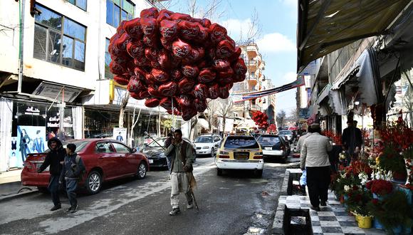 Historias de amor verdadero que lograron pasar fronteras. (Foto: Ahmad SAHEL ARMAN / AFP)