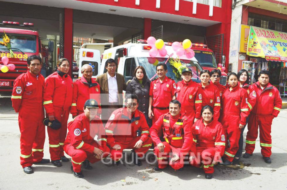 Entregan ambulancia a bomberos de Huancayo 
