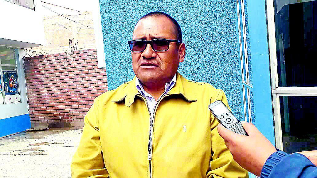 Regidores de San Román piden cuentas a gerentes de David Sucacahua