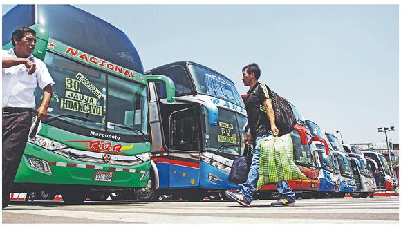 ​Transportistas anuncian huelga nacional por subida de combustible