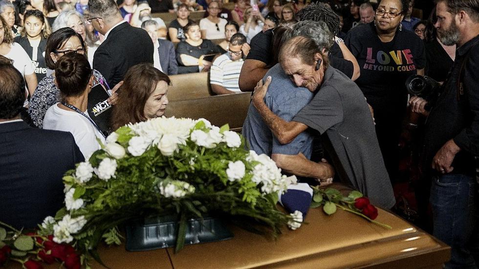 Anciano queda en soledad tras perder a su esposa en tiroreo: "Ella fue mi primer amor"