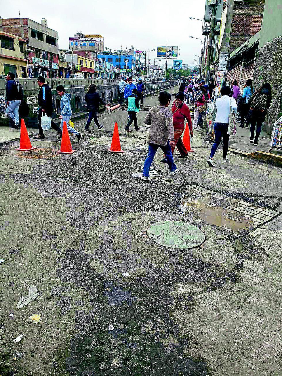 Cuatro distritos tienen las vías más dañadas por lluvias en la Ciudad Blanca (FOTOS)