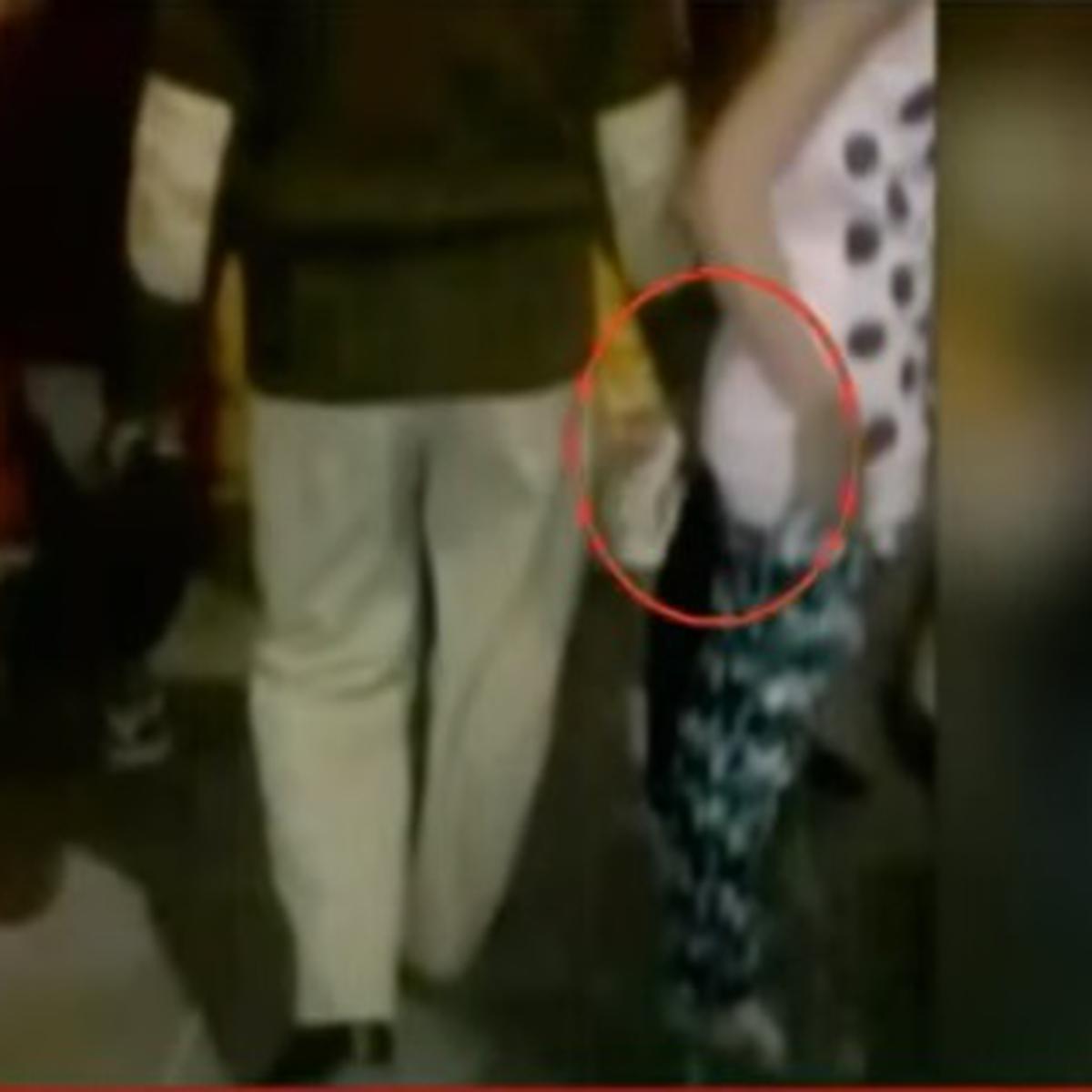 YouTube: Policía es grabado tocando partes íntimas de mujeres en la calle  (VIDEO) | MUNDO | CORREO