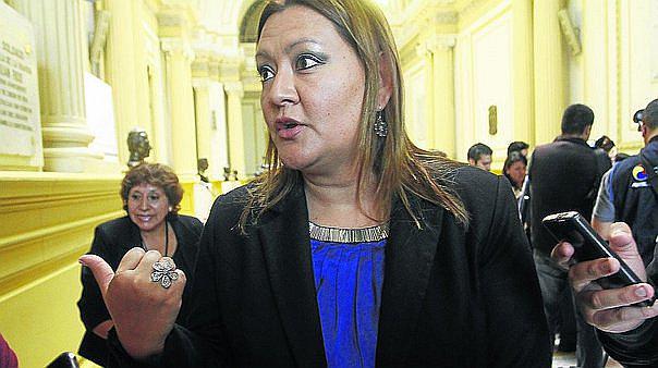 ​Milagros Takayama se ratifica en pedir que se investigue a Marco Arana