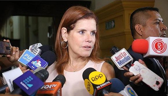 Mercedes Aráoz pide al Legislativo y Ejecutivo "no encender la pradera" por la reforma política  