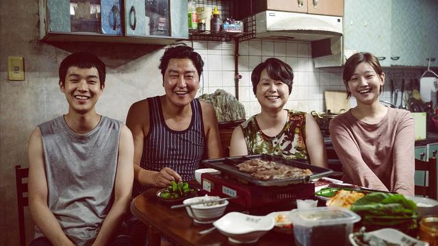 “Aves de presa”, “Parasitos”, “Un buen día en el vecindario” y más llegan esta semana a la cartelera. (Fotos: Difusión)