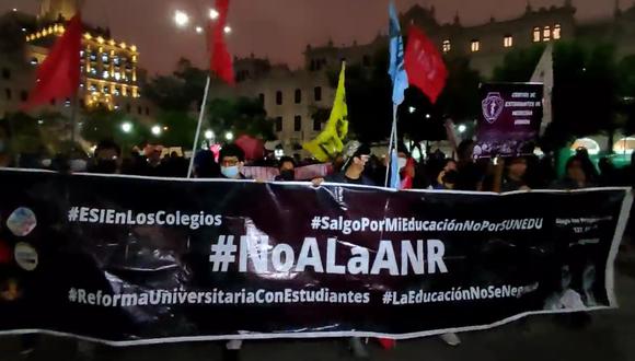 Marcha inició en la Plaza San Martín, en el Cercado de Lima. (Foto: Twitter)