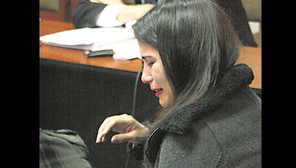Eva Bracamonte llora en nuevo juicio oral