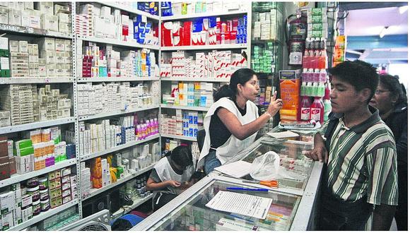 Temen por posible incremento de precios de medicamentos tras compra de cadena de farmacias