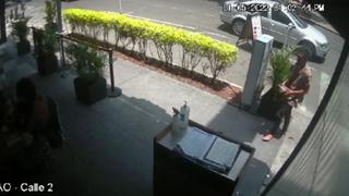 Conmoción en México por sujeto que golpeó a joven con una enorme roca (VIDEO)