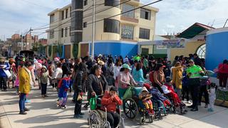 Huancayo: alumnos con discapacidad salen en sillas de ruedas a exigir que CREBE desaloje aulas