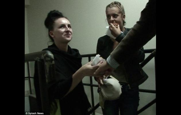 Sobrino de Phil Collins captó a burriers capturadas con 1.5 millones de libras en drogas