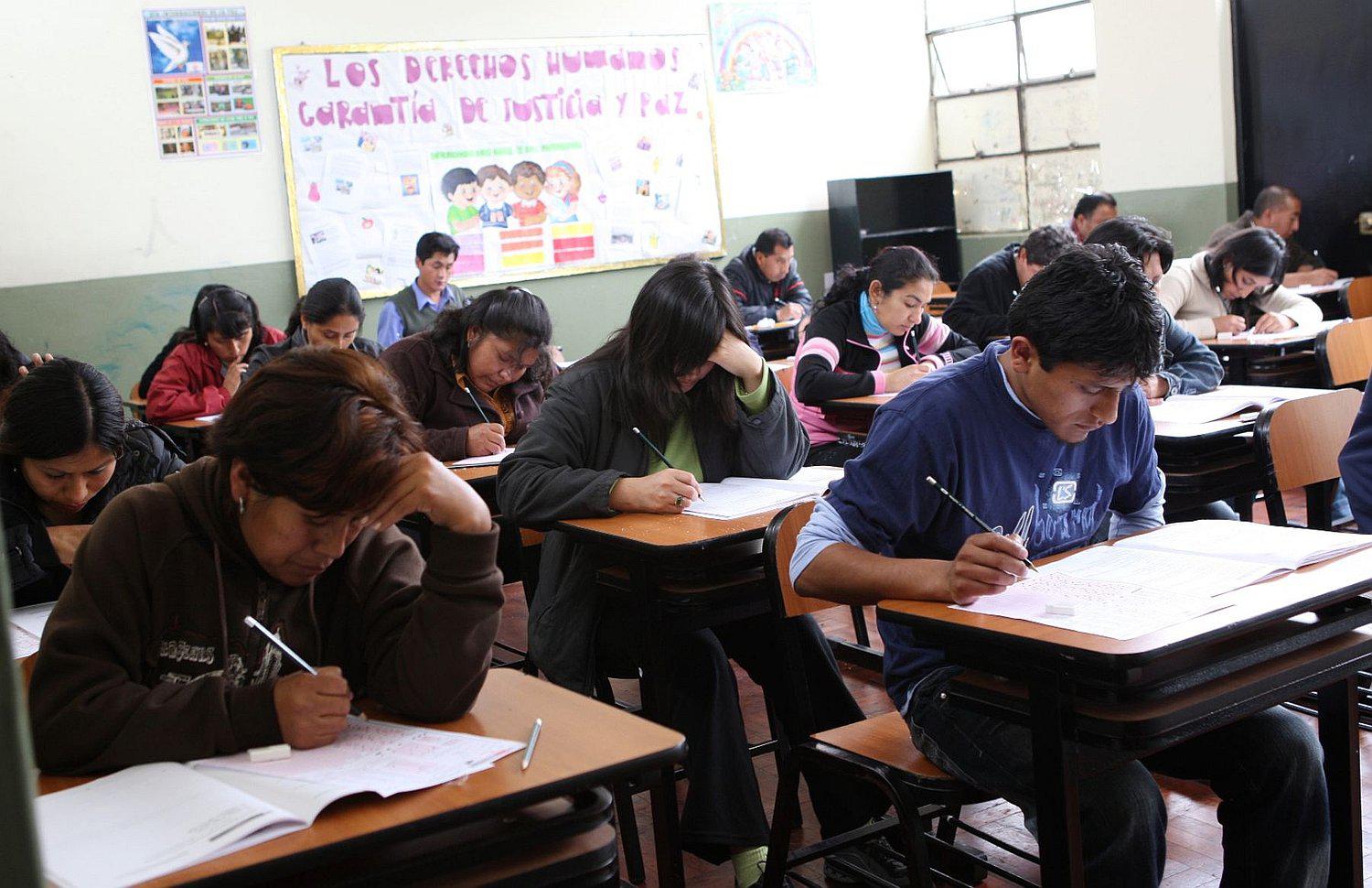 ​18 mil profesores hoy rinden examen para nombramiento en Puno